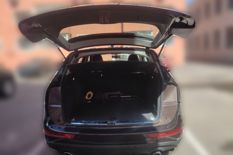 Used Audi Q5 2015 40 TFSI Comfort Model Trunk