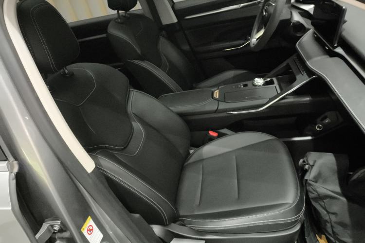 Used Haval H6 New Energy 2023 DHT-PHEV 110KM Enjoyment Edition
