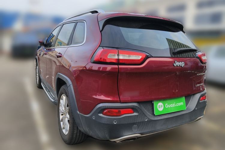 Used Jeep Cherokee 2016 2.4L Superior Edition
