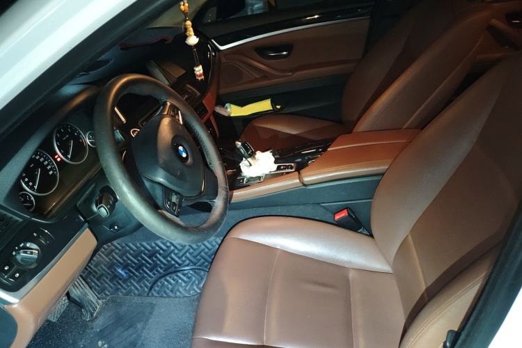 Used BMW 5 Series 2017 520Li Elegant Edition
