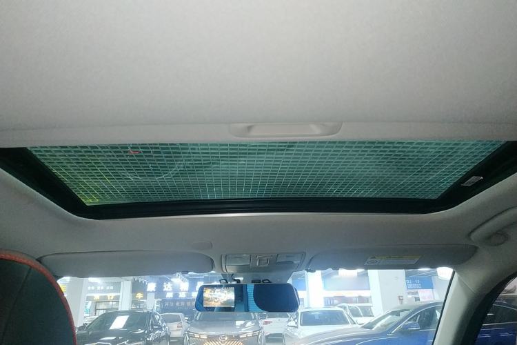 Used Kia KX Cross 2018 1.6L Automatic Dynamic Sunroof Version