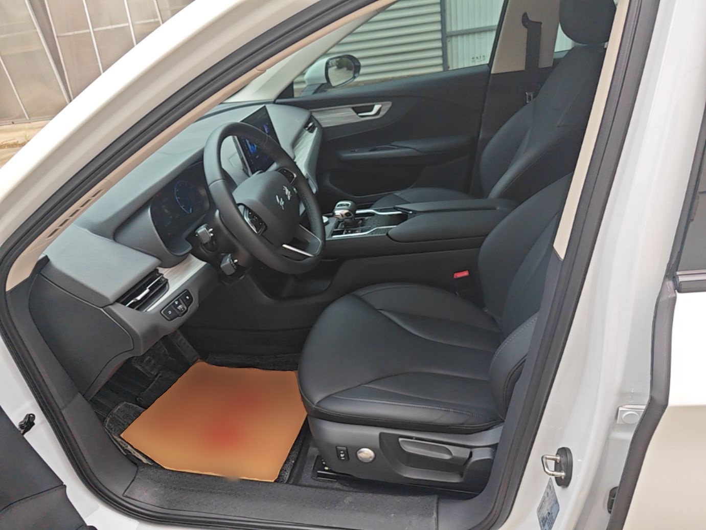 Hongqi E-QM5 2023 620km PLUS — снимка 17