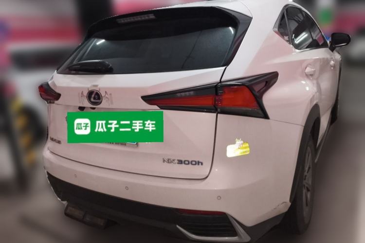 Used Lexus NX 2018 300h Front-Wheel-Drive FENGSHANG Version China V Emission Standard
