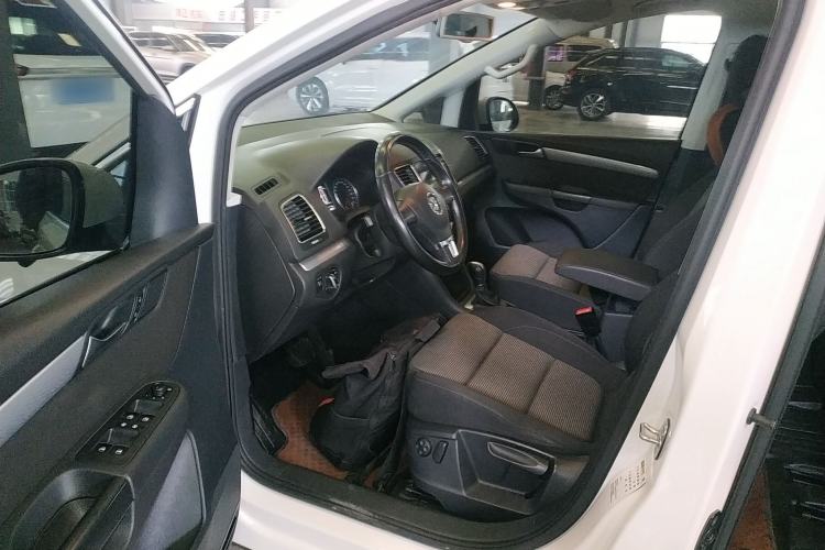 Used Volkswagen Sharan 2014 2.0 TSI Standard Model Interior 3