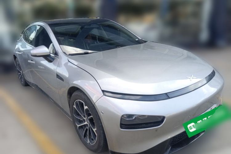 Used XPeng P7 2023 586E Front Right 45 Deg