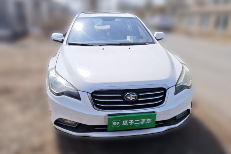 Used Bestune B50 2013 1.6L manual luxury version Front