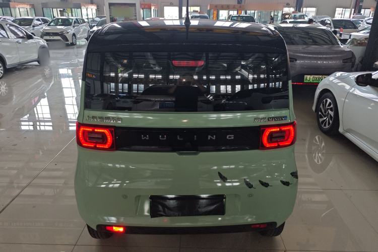Used Wuling Hongguang MINIEV 2022 Macaron Fashion Edition Lithium-Nickel-Cobalt-Alpha-oxide Rear