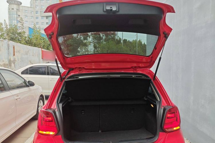 Used Volkswagen Polo 2018 1.5L Automatic Enjoyment Model
