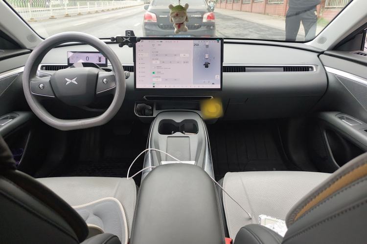 Used XPeng MONA M03 2024 620 with Ultra-Long Range Center Console