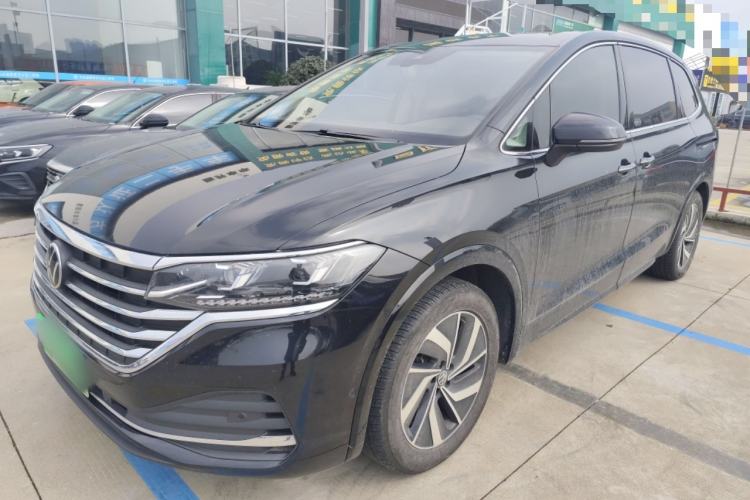 Used Volkswagen Viloran 2023 Facelift 330TSI Luxury Edition