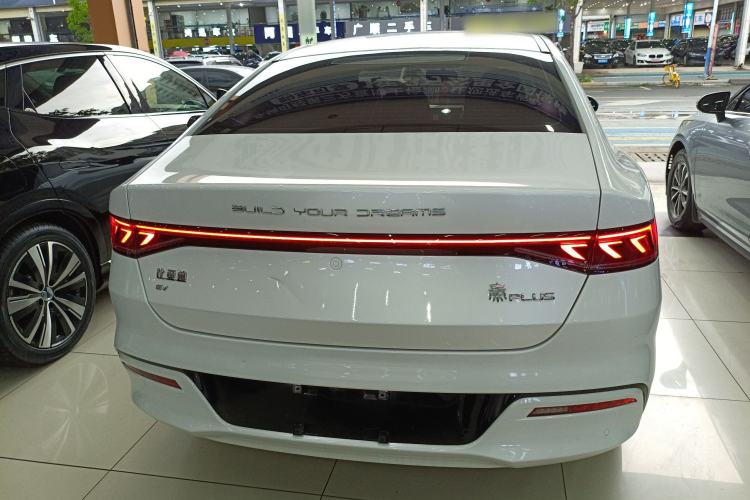 Used BYD Qin PLUS 2021 EV 400KM Luxury Model
