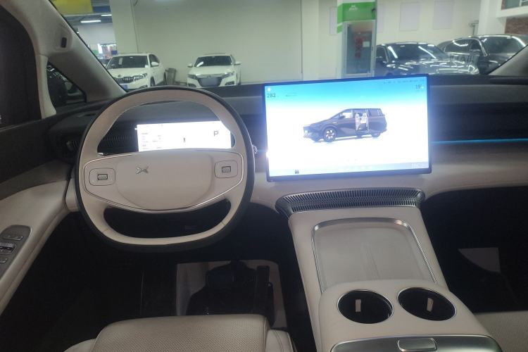 Used XPeng X9 2024 702 Ultra-Long Range Max