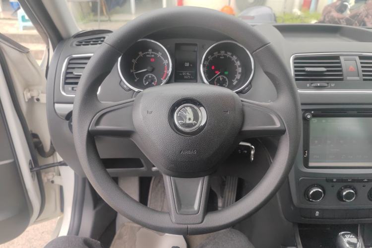 Used Skoda Yeti 2017 TSI280 DSG Advanced Edition Steering Wheel