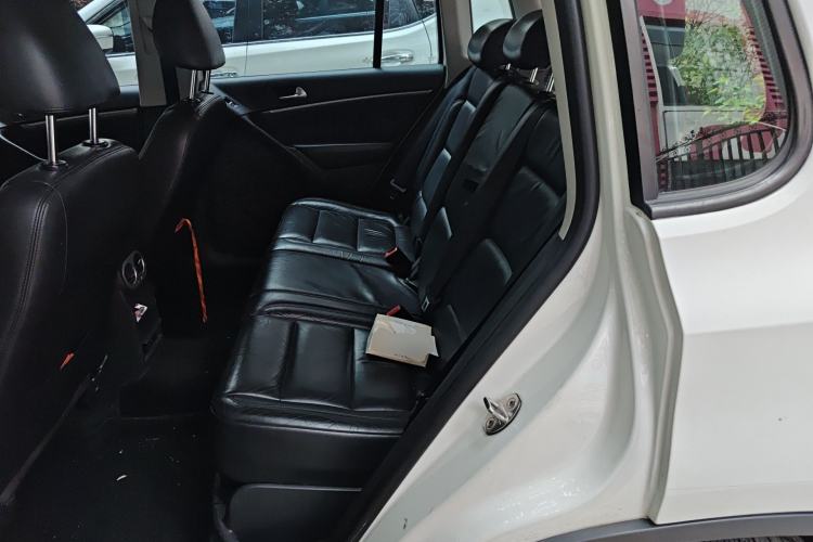 Used Volkswagen Tiguan 2015 1.8TSI Automatic Two-Wheel Drive Comfort Edition Left Rear Seat