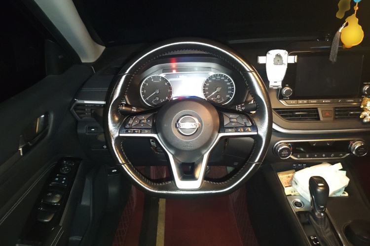 Used Nissan Teana 2019 2.0L XL Upper SmartDrive Version
