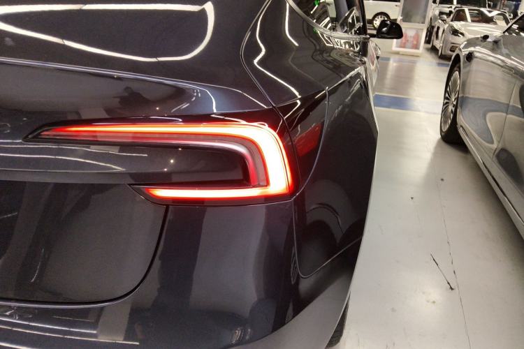 Used Tesla Model 3 2025 Rear-Wheel-Drive Version
