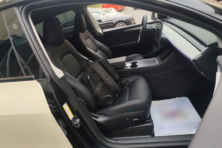 Used Tesla Model Y 2024 Long-Range All-Wheel-Drive Version
