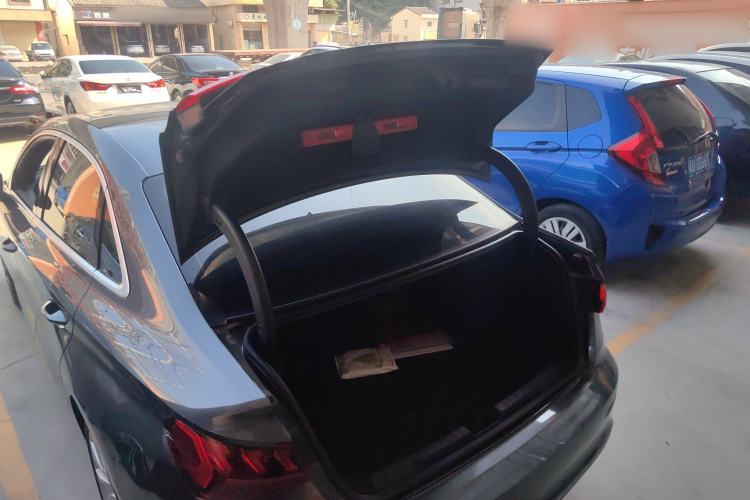 Used Audi A3 2024 A3L Limousine 35 TFSI Fashionable and Elegant Model
