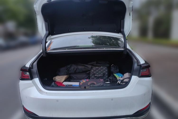 Used Lexus ES 2025 200 Premium Edition Trunk