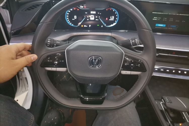 Used Changan Eado 2024 PLUS Blue Whale NE 1.4T GDI DCT High-Energy Edition