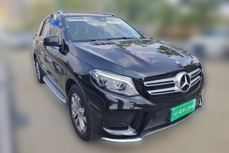 Used Mercedes-Benz GLE 2016 GLE 320 4MATIC Luxury Model Front Right 45 Deg