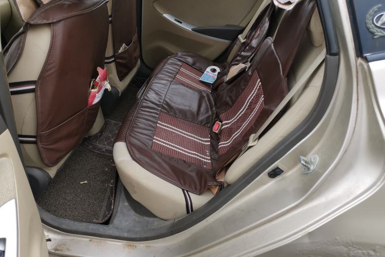 Used Hyundai Verna (older generation) 2010 Sedan 1.4L Manual Comfort GS
