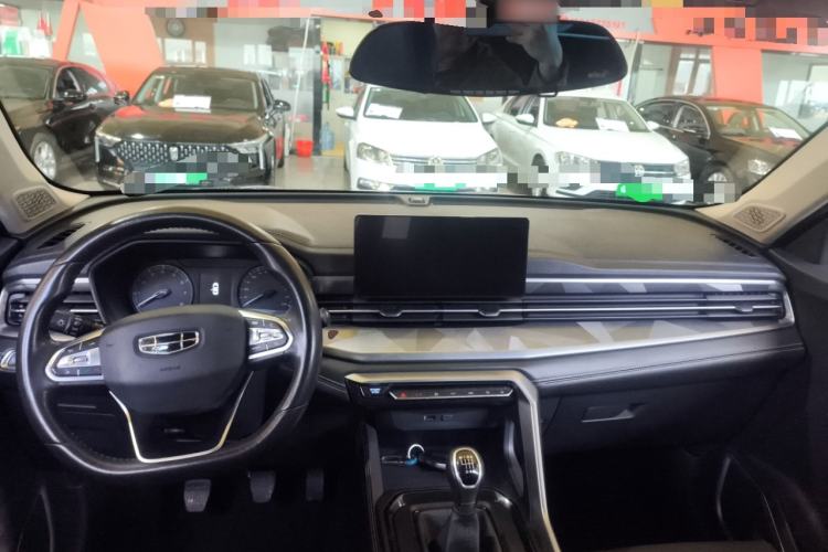 Used Geely Auto Vision X6 2021 PRO 1.4T Manual Luxury Model Center Console