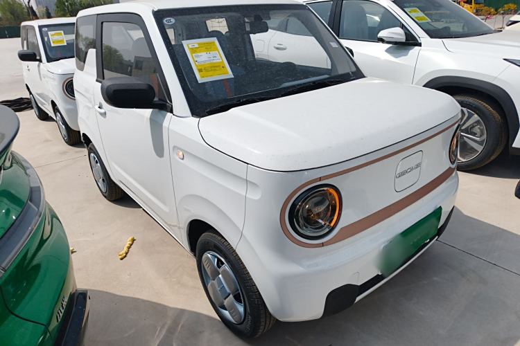 Used Geely Galaxy Panda 2024 Panda Mini 200km Endurance Bear
