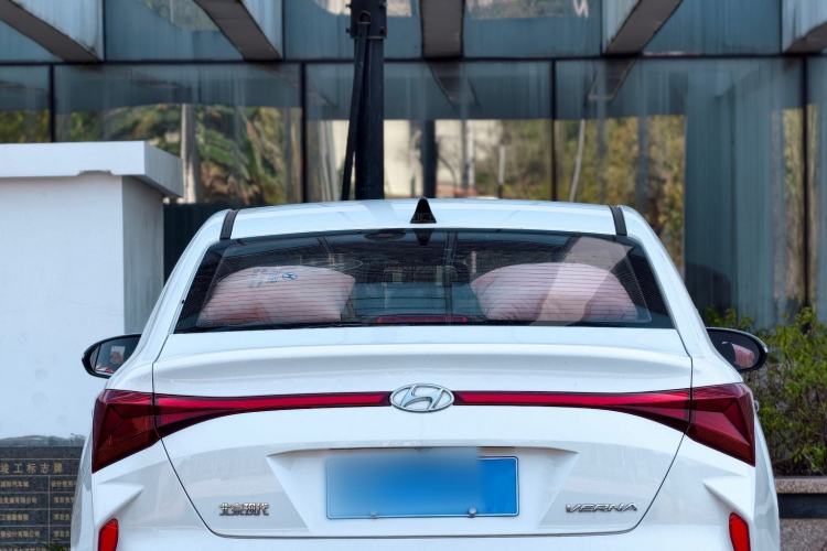 Used Hyundai Verna (new generation) 2020 1.4L Manual GLS Cool Edition Exterior 3