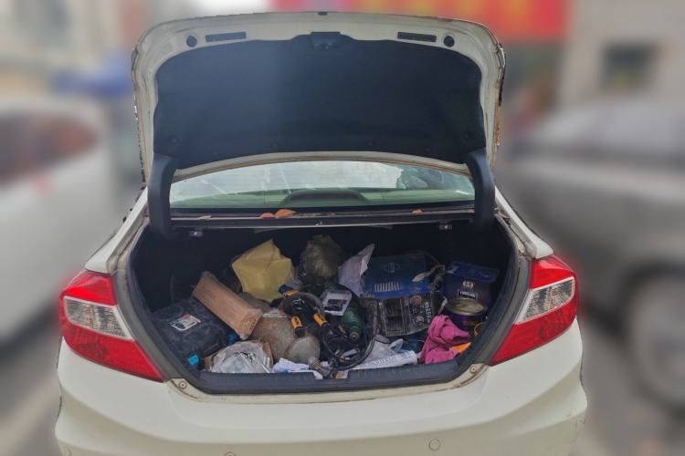 Used Honda Civic 2012 1.8L automatic luxury edition Trunk