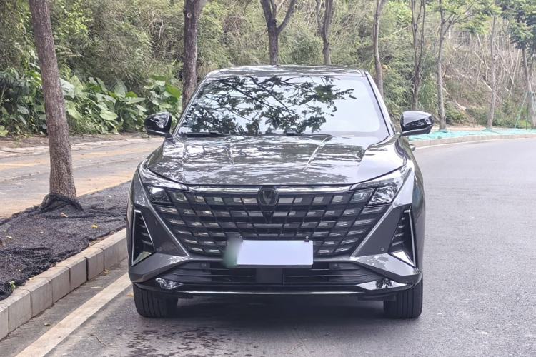 Used CHANGAN UNI-Z New Energy 2024 Blue Whale Smart Electric iDD 125km Beyond Edition Exterior 1