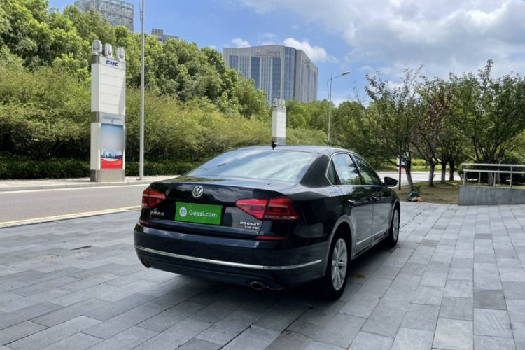 Used Volkswagen Passat 2017 330TSI DSG Luxury Edition