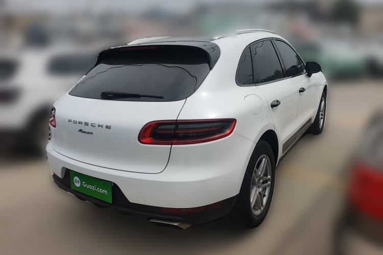 Used Porsche Macan 2017 Macan 2.0T Rear Right 45 Deg