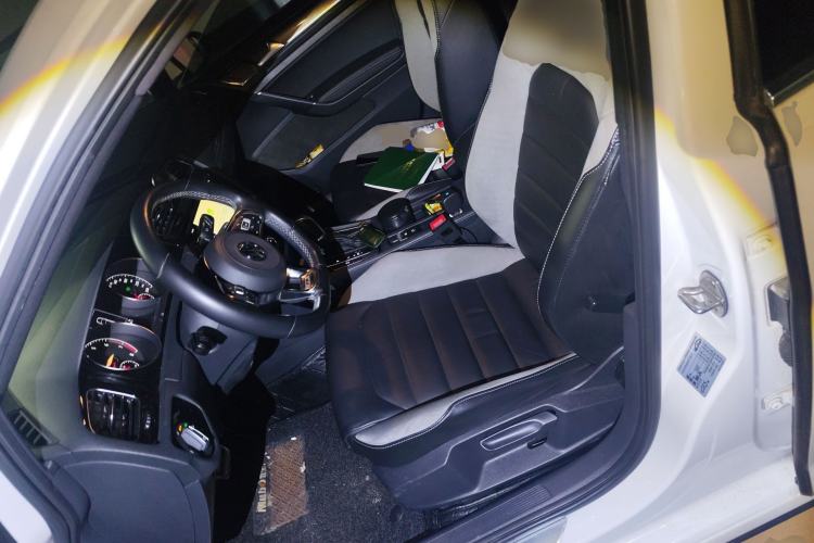 Used Volkswagen Golf 2018 280TSI Automatic R-Line Model Left Front Seat