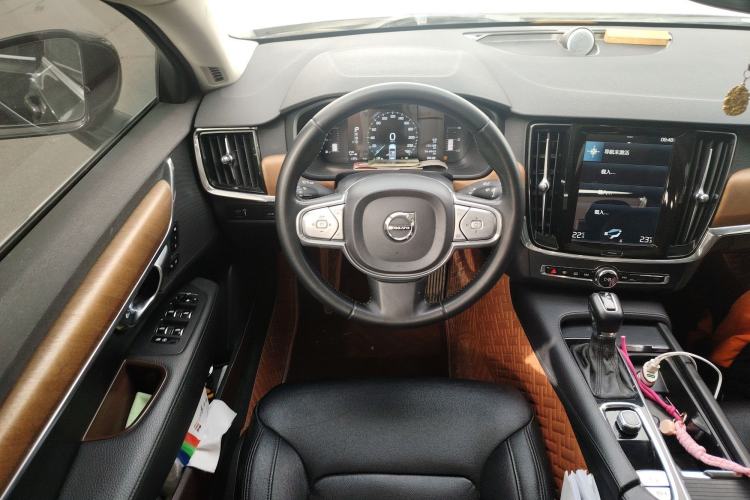 Used Volvo S90 2017 T4 Zhiyi Edition