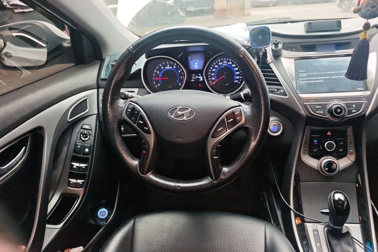 Used Hyundai Elantra (5th Generation / Langdong) 2016 1.6L Automatic Prestige Model Steering Wheel