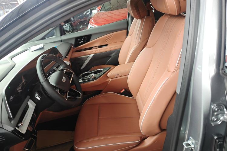 Used Cadillac OPTIQ 2024 Four-Wheel Drive Long-Range Version
