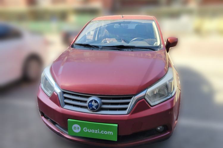 Used Venucia R50 2013 1.6L Manual Fashion Edition Front