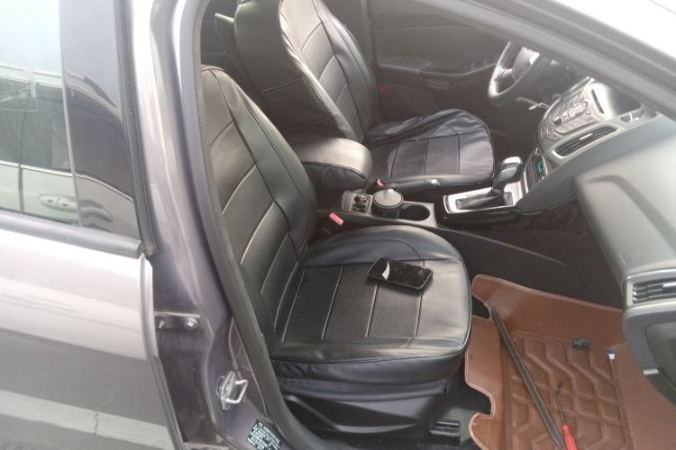 Used Ford Focus 2012 Sedan 1.6L Automatic Fashion Edition