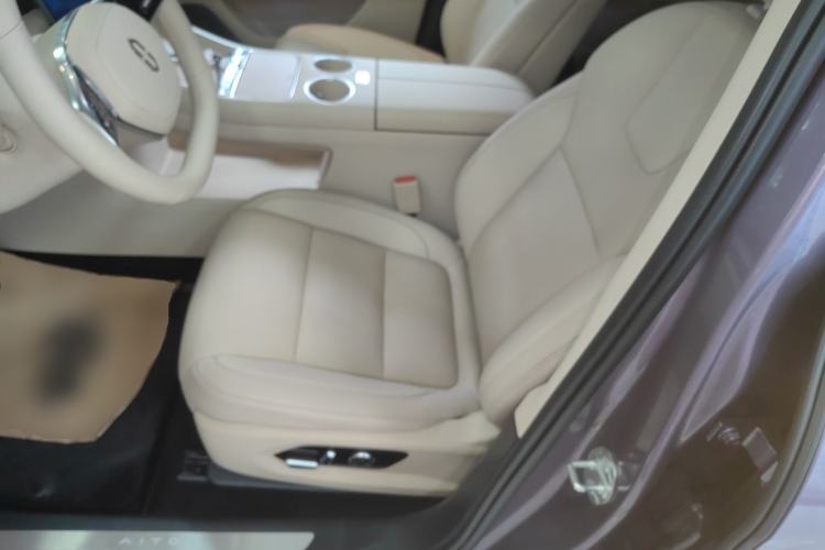 Used Hima AITO M5 2025 Extended-Range Ultra All-Wheel-Drive Version
