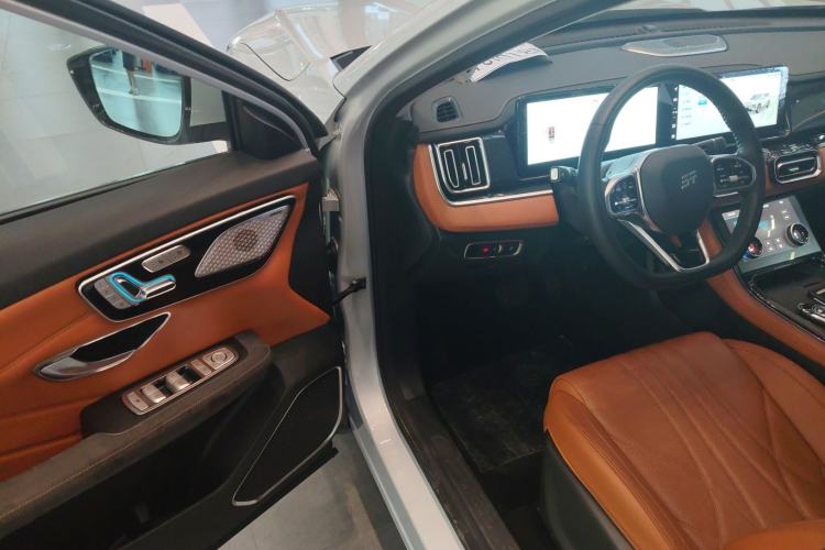 Used JETOUR Shanhai Shanhai L7 2024 1.5T 120km ULTRA 7-Seater
