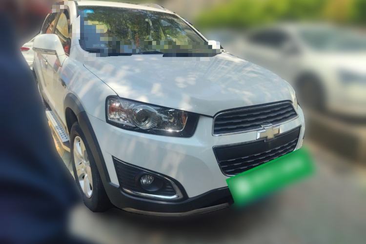 Used Chevrolet Captiva 2015 2.4L 4x4 Luxury Edition 5 Seats
