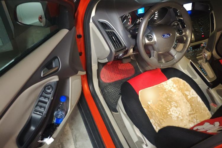 Used Ford Focus 2012 Hatchback 1.6L Automatic Fashion Edition
