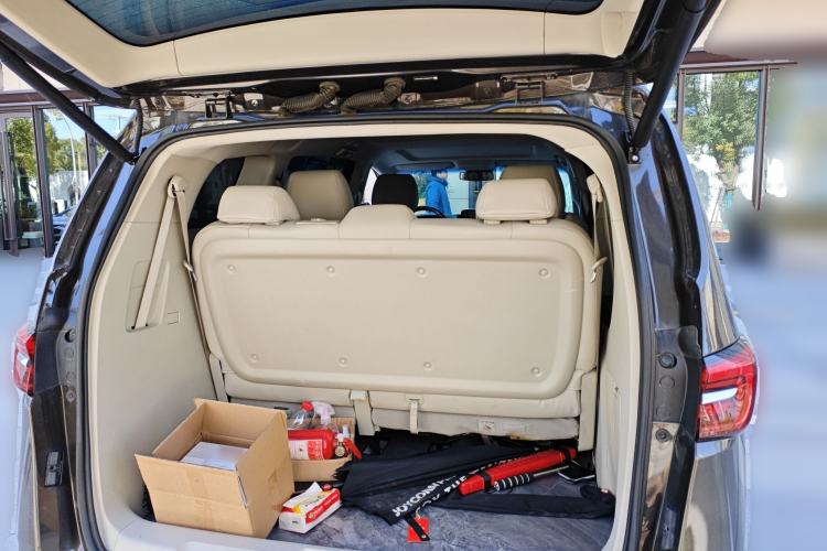 Used Buick GL8 2021 Land Cruiser Executive Class 652T Luxury Model
