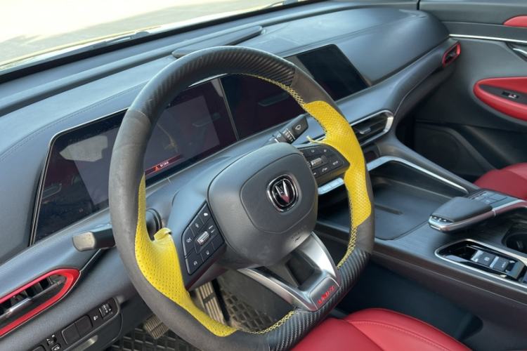 Used CHANGAN UNI-T 2020 1.5T Prestige Version
