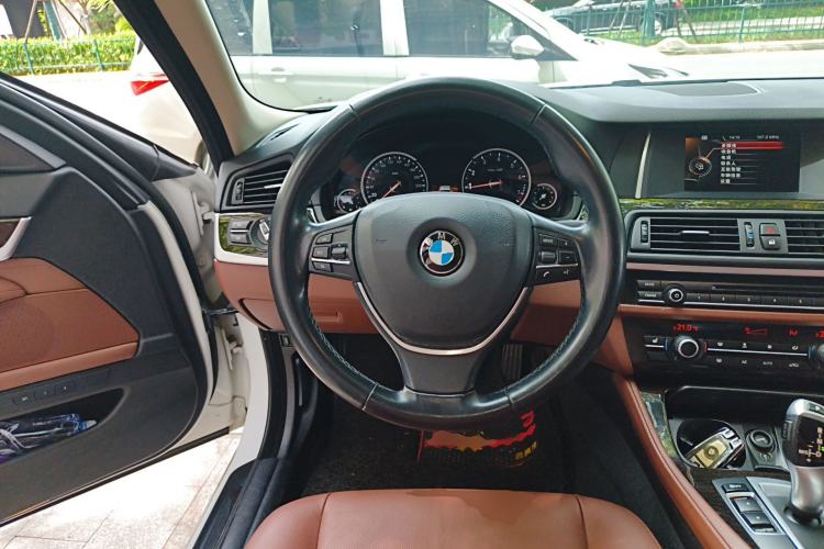 Used BMW 5 Series 2017 525Li Leading Model