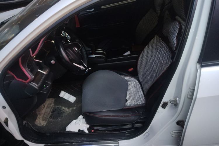 Used Honda Civic 2016 220TURBO CVT Luxury Edition Left Front Seat