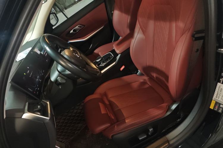 Used BMW i3 2022 eDrive 35 L
