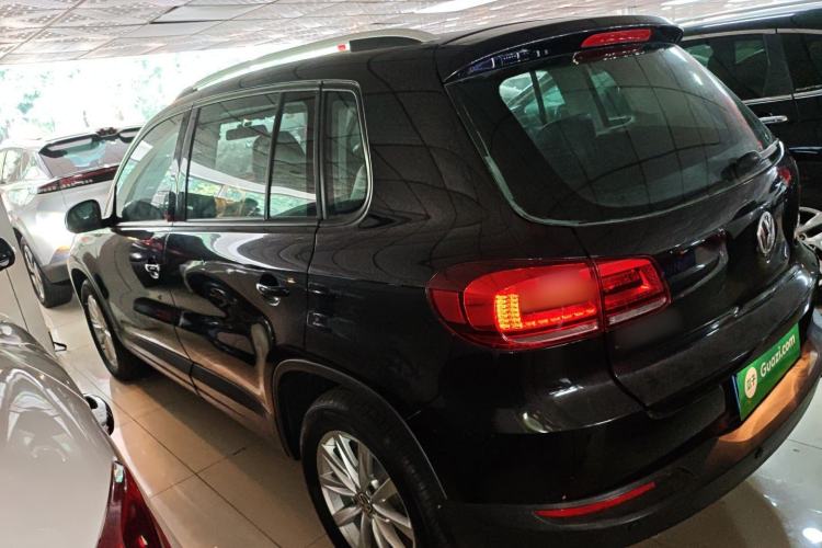 Used Volkswagen Tiguan L 2015 1.8TSI Manual Two-Wheel-Drive Limited Edition