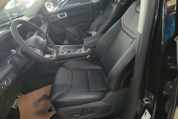 Used Ford Explorer 2024 2.3T EcoBoost All-Wheel Drive Stylish Plus Version 7 Seats
